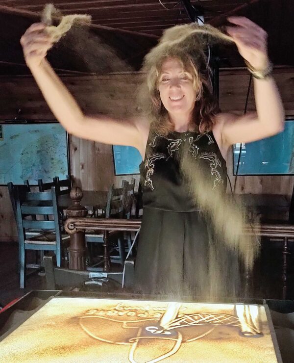 Foto van Zandkunstenares Helene Wieringa | Voorstelling